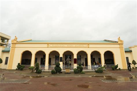 Pampanga National High School .